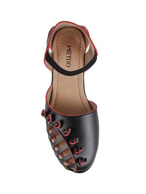 black closed back sandal - 14423019 - Standard Image - 4