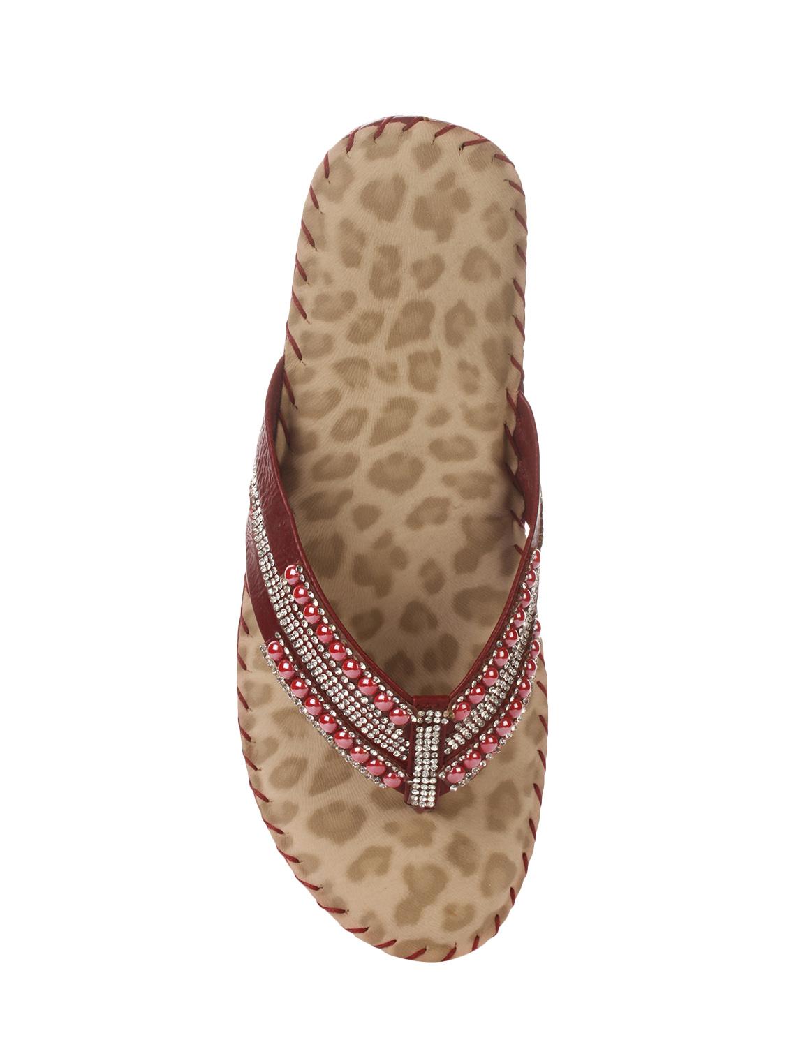 maroon toe separator slippers - 14501123 - Zoom Image - 4