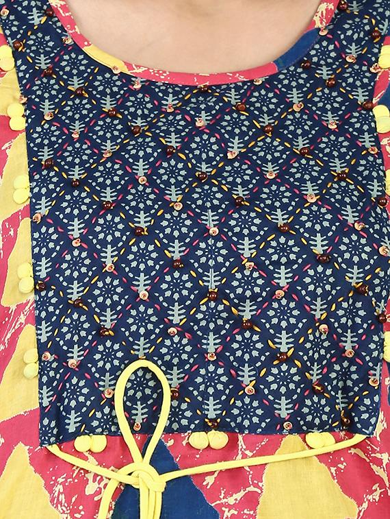 blue cotton a-line kurta - 14537485 - Zoom Image - 4