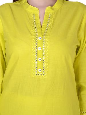 yellow cotton straight solid kurta - 14572085 - Standard Image - 4