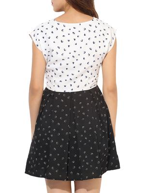 box-pleat detail cap sleeved dress - 14576334 - Standard Image - 4