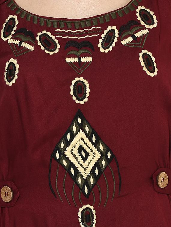 maroon embroidered top - 14601403 - Zoom Image - 4