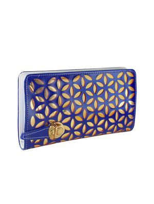 blue leatherette regular clutch - 14640734 - Standard Image - 4