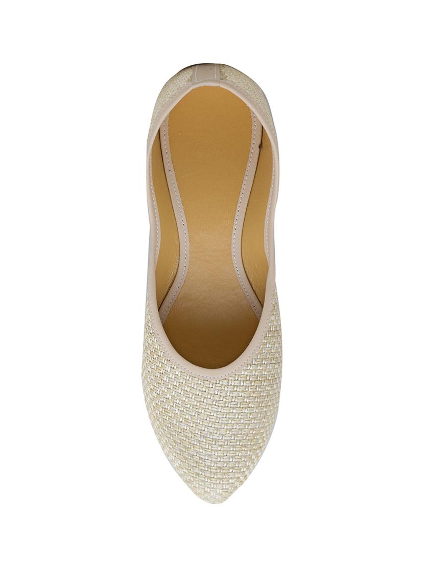 beige slip on jutis - 14659778 - Zoom Image - 4