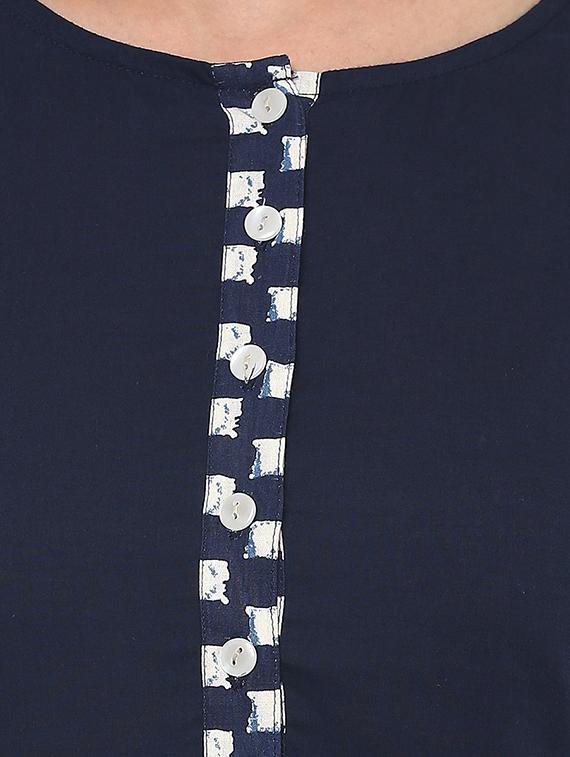 blue cotton flared kurta - 14764567 - Zoom Image - 4
