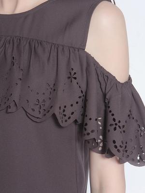 cut work detailed ruffled top - 14895297 - Standard Image - 4