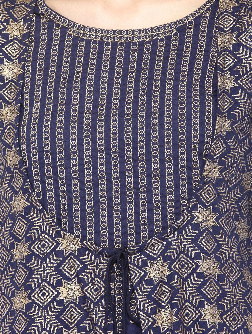 Embroidered kurta with skirt set - 14921203 - Zoom Image - 4