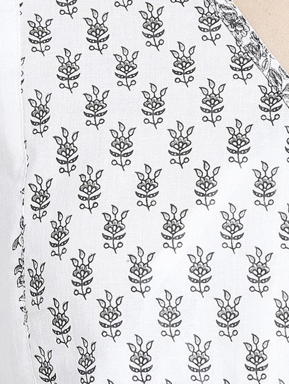 white cotton straight kurta - 14923964 - Zoom Image - 4