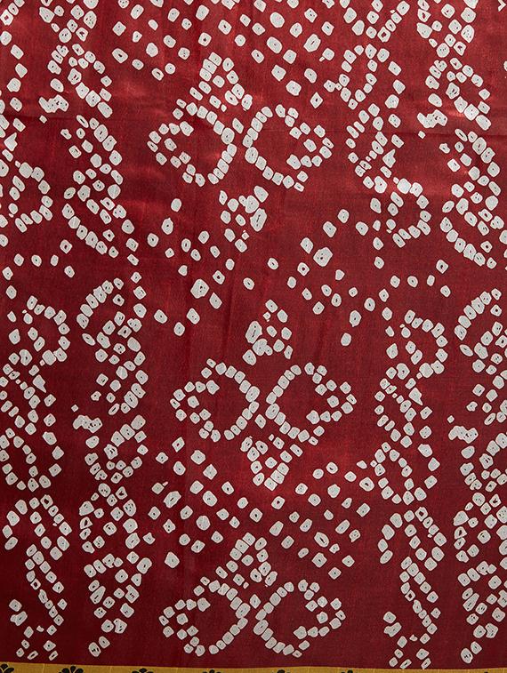 red bandhani saree with blouse - 14967421 - Zoom Image - 4