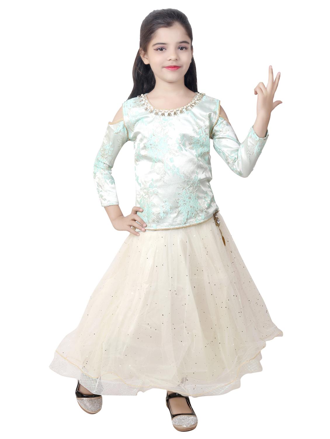 green silk blend lehnga choli - 15006981 - Zoom Image - 4
