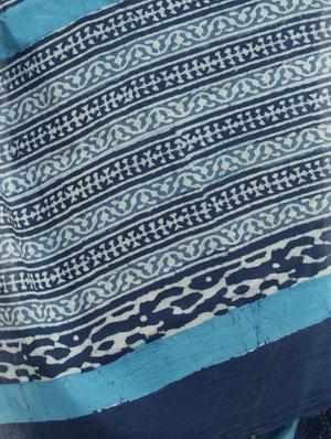 indigo printed handloom saree with blouse - 15012141 - Standard Image - 4