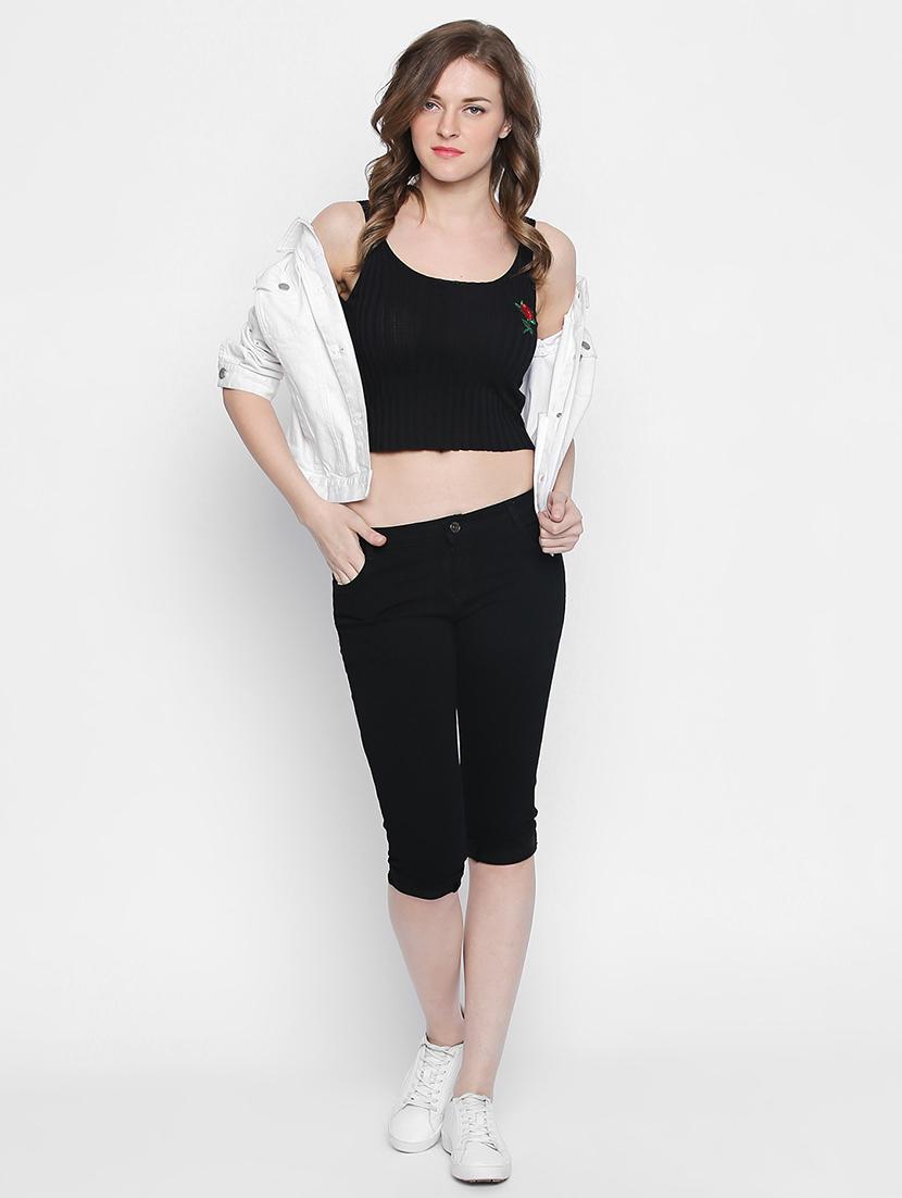 black solid denim capri - 15015593 - Zoom Image - 4