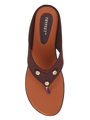 brown toe separator slippers - 15016432 - Standard Image - 4