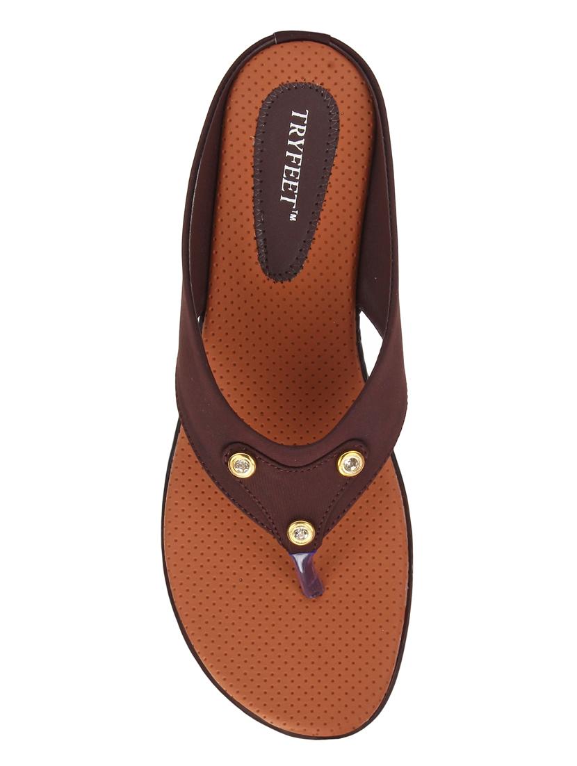 brown toe separator slippers - 15016432 - Zoom Image - 4