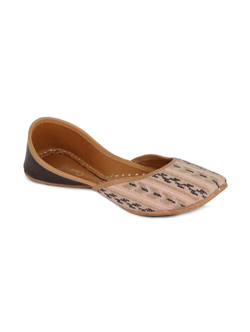 coral haze peach aztec pattern jacquard jutti - 15019801 - Standard Image - 1
