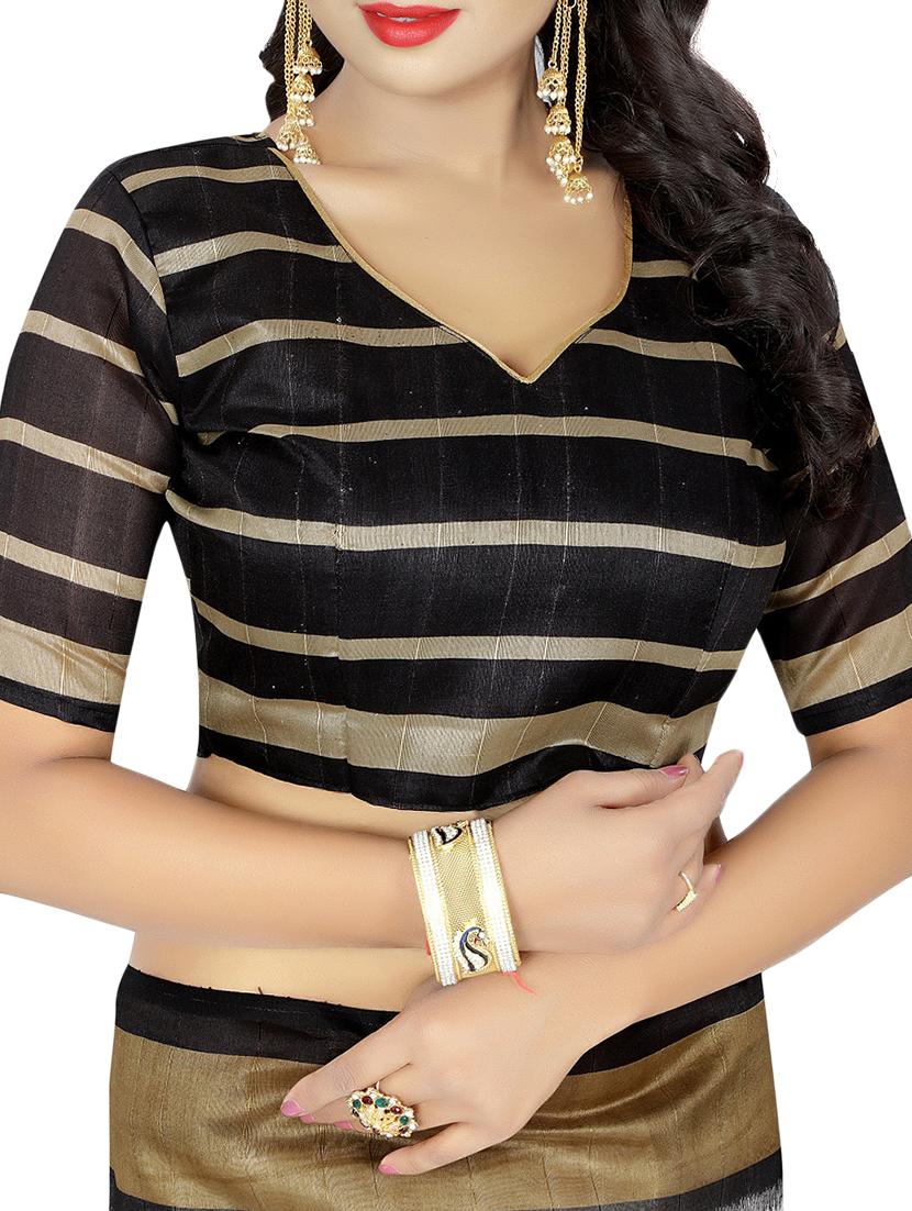 white cotton printed saree with blouse - 15023469 - Zoom Image - 4