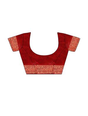 maroon cotton blend woven saree with blouse - 15023485 - Standard Image - 4