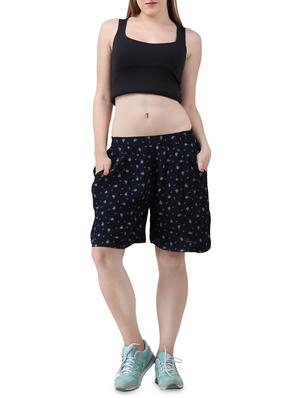 navy blue printed crepe shorts - 15030781 - Standard Image - 4