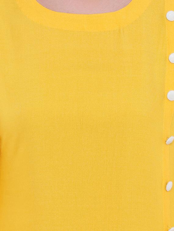 yellow straight slit solid kurta - 15047110 - Zoom Image - 4