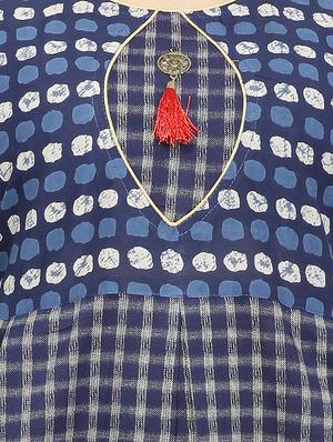 blue cotton flared kurta - 15049793 - Standard Image - 4