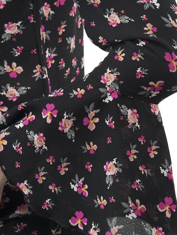 black floral bell sleeved top - 15051335 - Zoom Image - 4