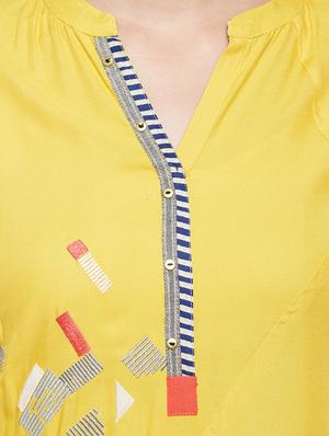 straight embroidered kurta - 15056038 - Standard Image - 4