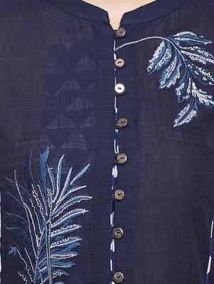 flared embroidered kurta - 15056050 - Standard Image - 4