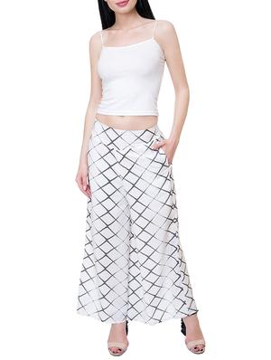 white printed crepe palazzo - 15091611 - Standard Image - 4