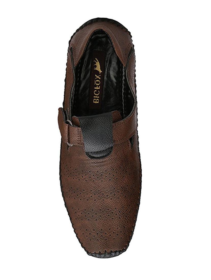 brown leatherette back strap sandals - 15121090 - Zoom Image - 4
