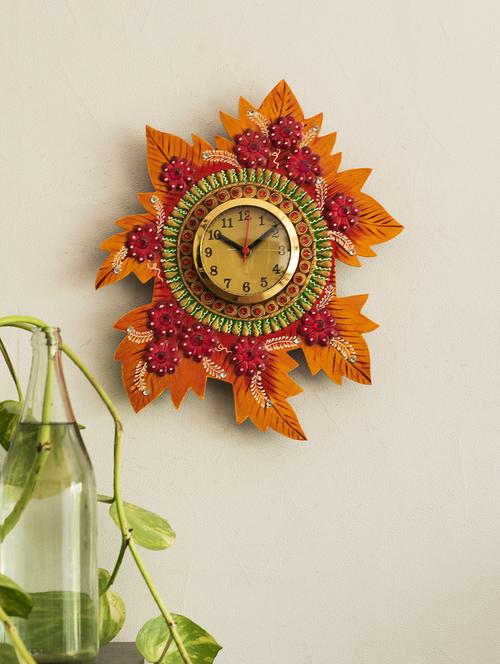 handcrafted papier-mache leaf shape wall clock - 15148674 - Standard Image - 1