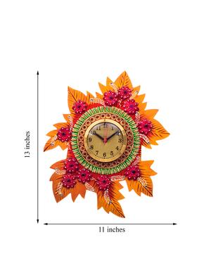 handcrafted papier-mache leaf shape wall clock - 15148674 - Standard Image - 4