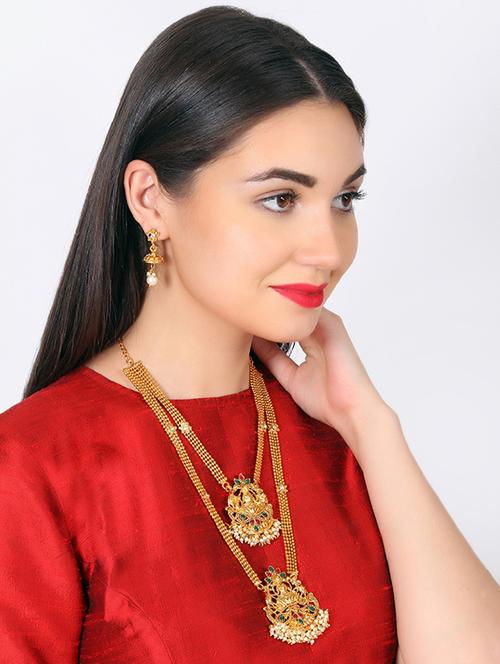 gold metal necklace - 15157330 - Standard Image - 1