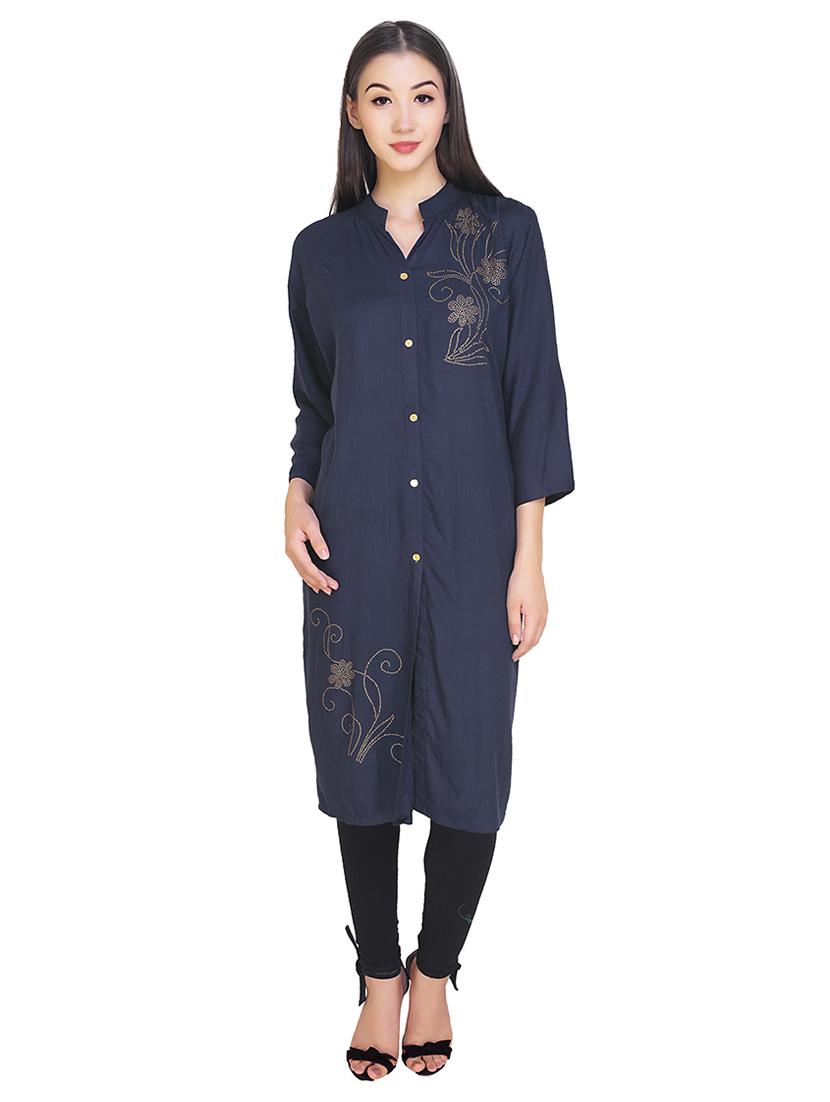 women's front slit kurta