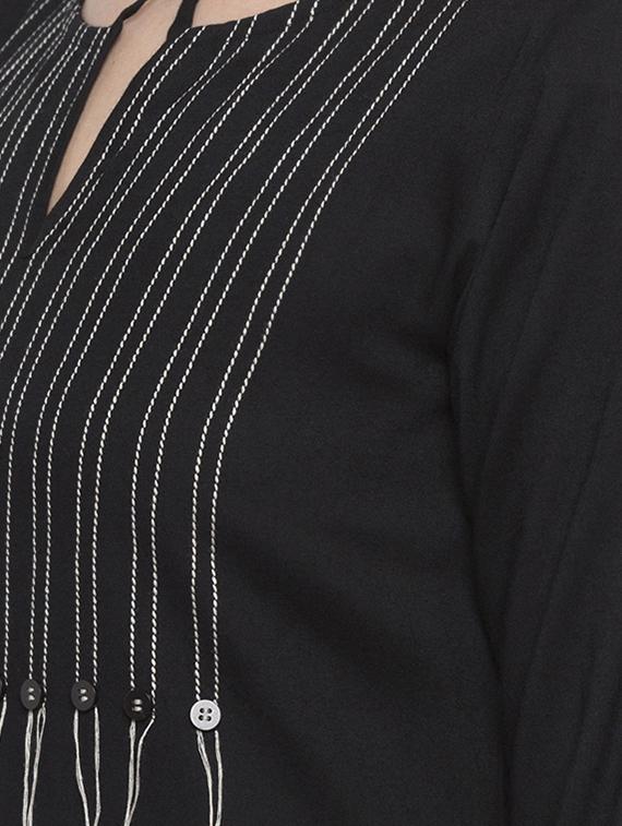 straight embroidered kurta - 15187217 - Zoom Image - 4