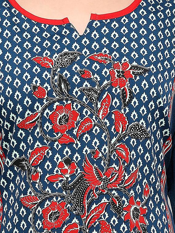 blue crepe straight kurta - 15191407 - Zoom Image - 4