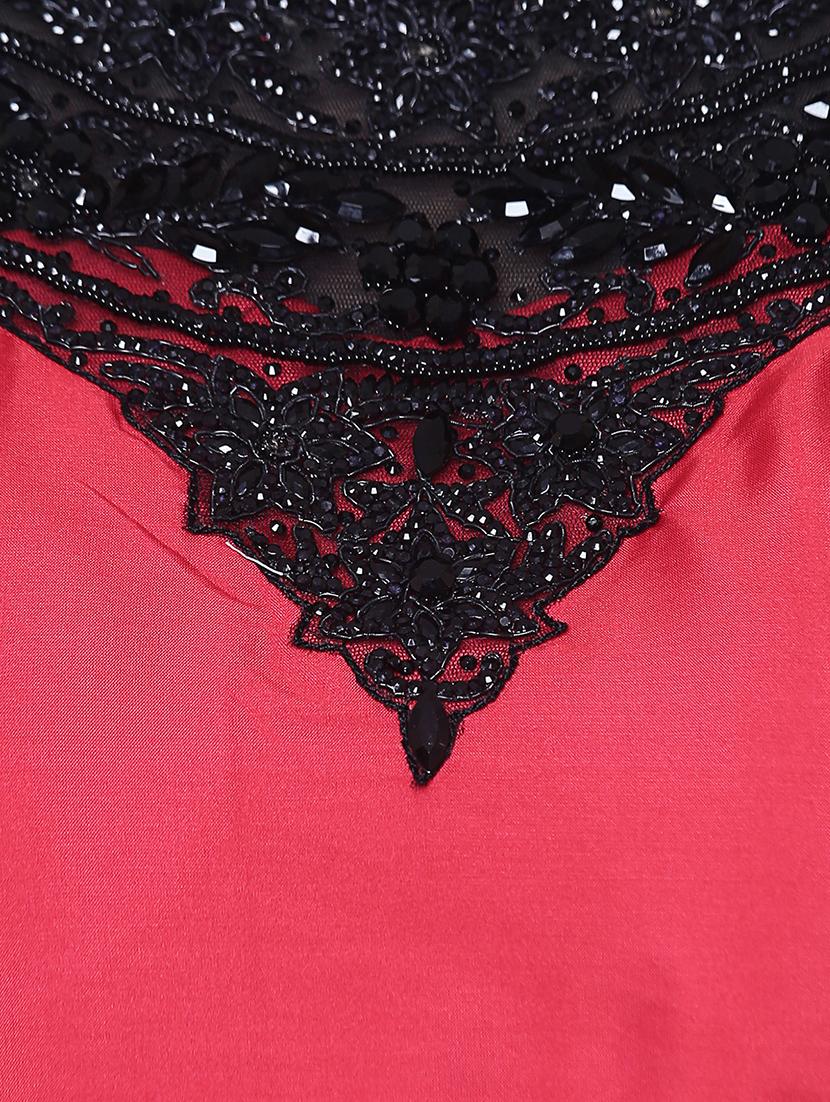Red embroidered silk flared gown - 15195497 - Zoom Image - 4