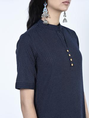 blue straight kurta - 15264290 - Standard Image - 4
