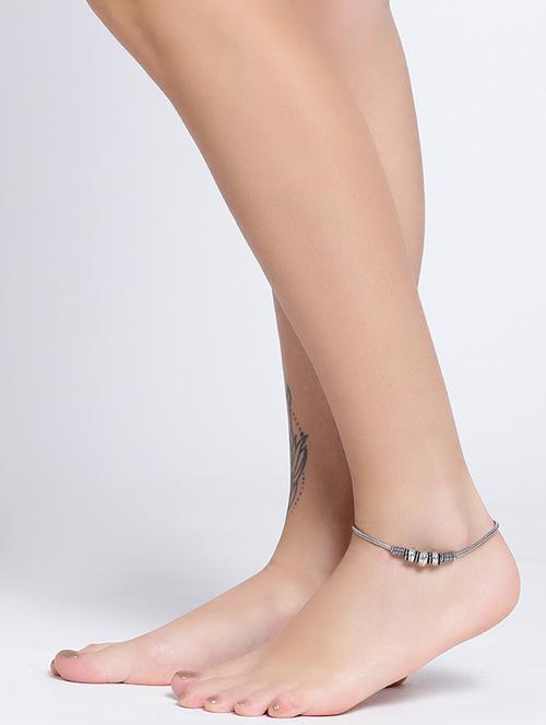 silver metal anklets and payal - 15277654 - Very Small Image - 1