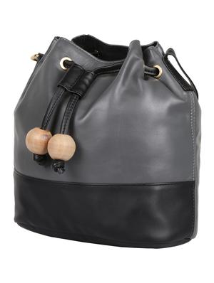 black colored leatherette (pu) regular sling bag - 15283936 - Standard Image - 4