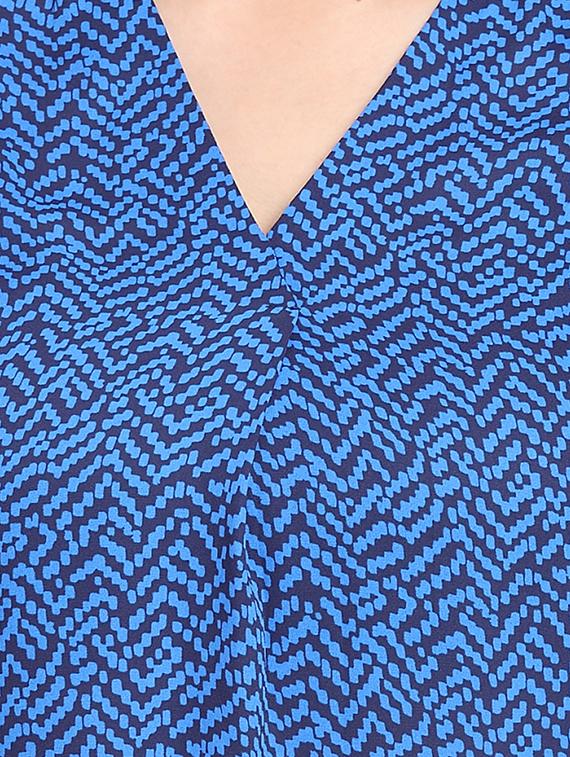 printed v neck pleated back top - 15288374 - Zoom Image - 4