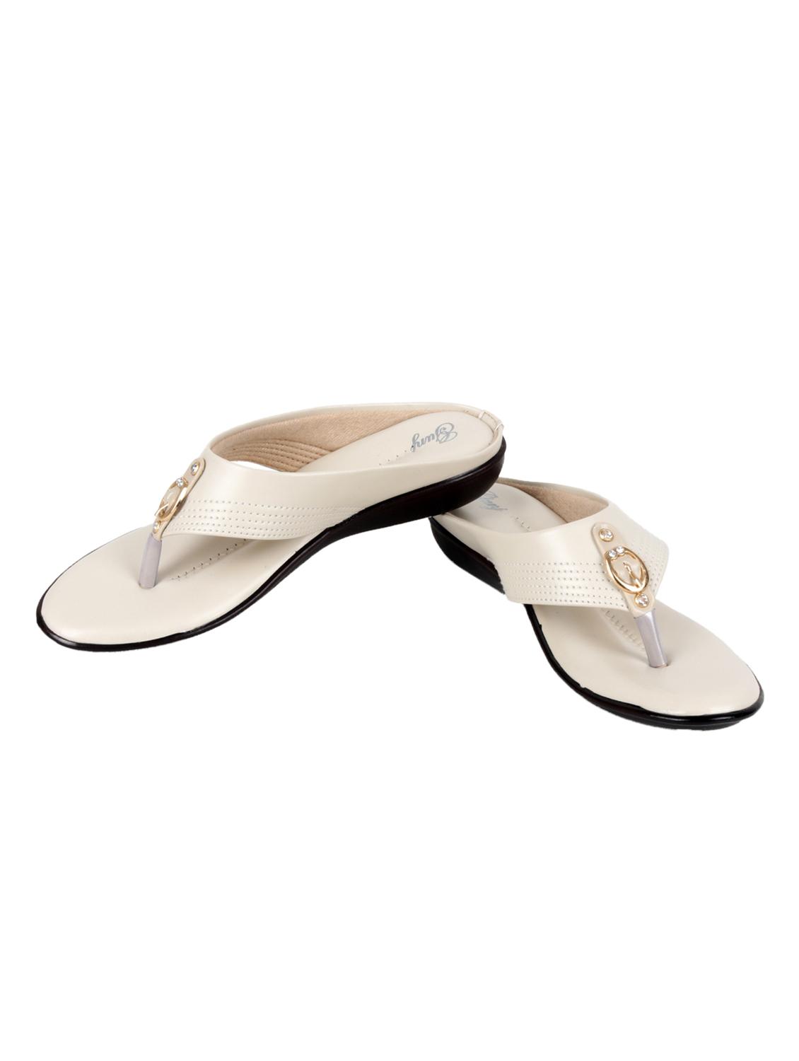 white faux leather flip flops - 15291217 - Zoom Image - 4