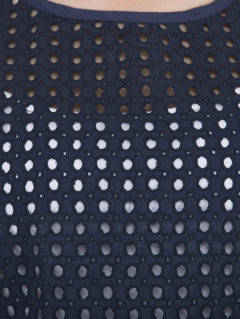 Cut work detail top - 15304815 - Zoom Image - 4