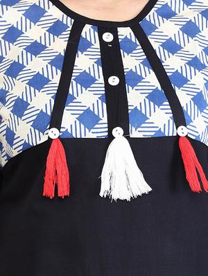 a-line tessles kurta - 15307056 - Standard Image - 4