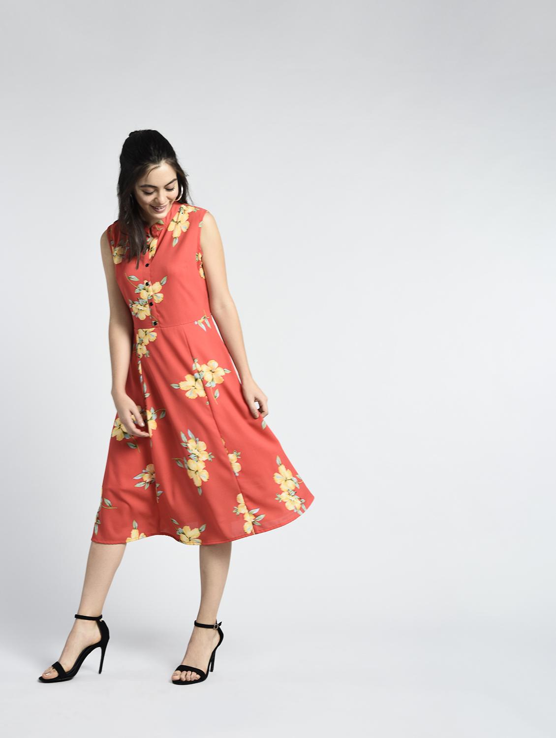 floral contrast button detail dress - 15316362 - Zoom Image - 4