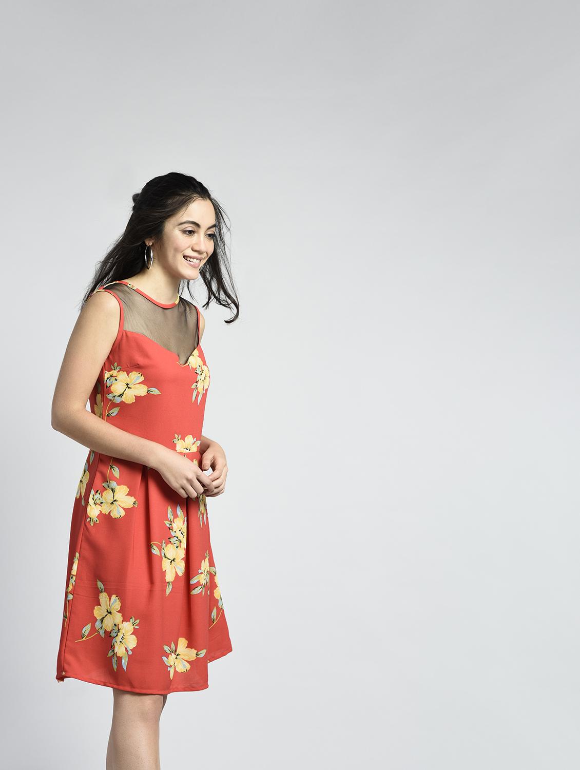 mesh yoke floral pleated dress - 15316366 - Zoom Image - 4