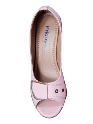 pink slip on wedge - 15338212 - Standard Image - 4