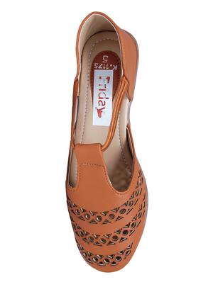 tan closed strap sandal - 15339298 - Standard Image - 4