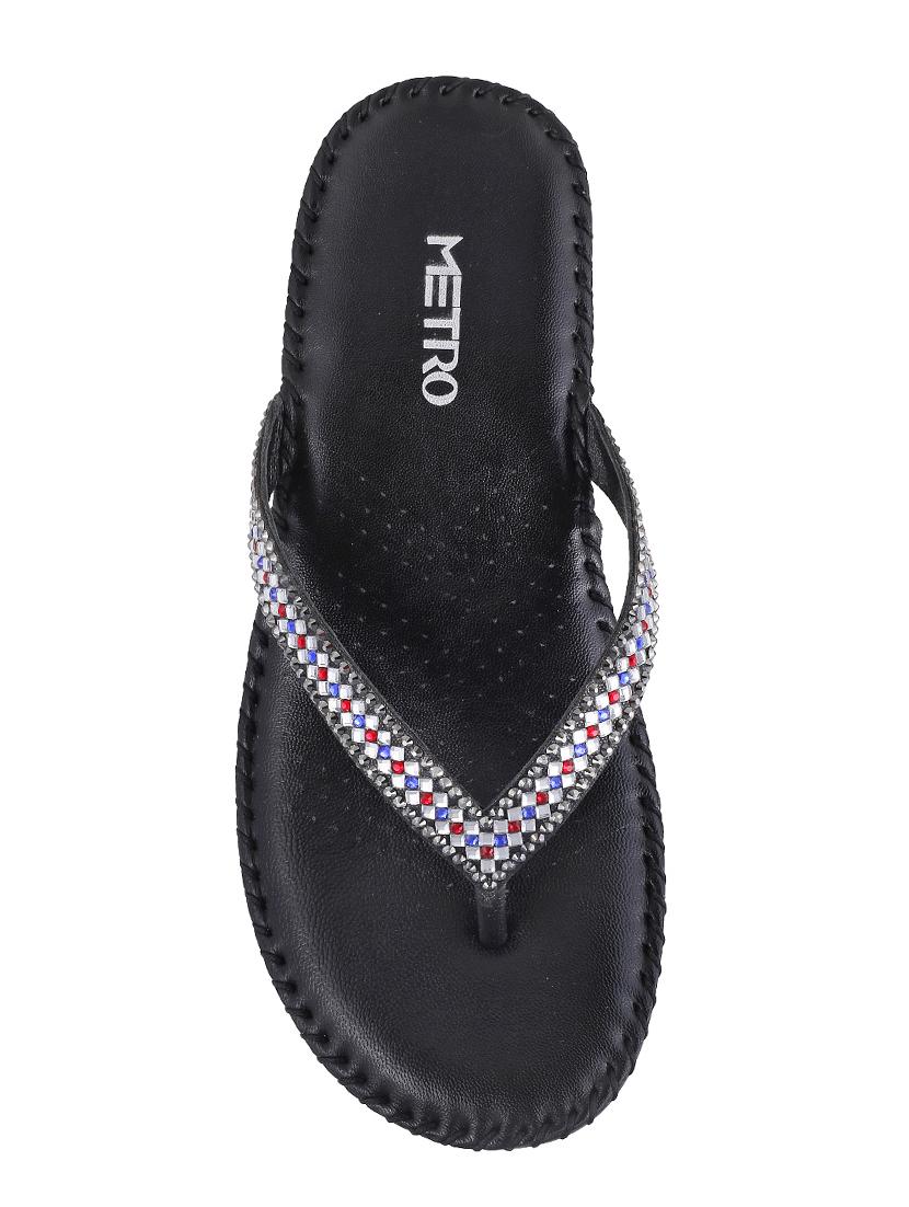 black leather toe separator sandals - 15339451 - Zoom Image - 4