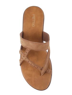 brown leatherette one toe sandals - 15339518 - Standard Image - 4