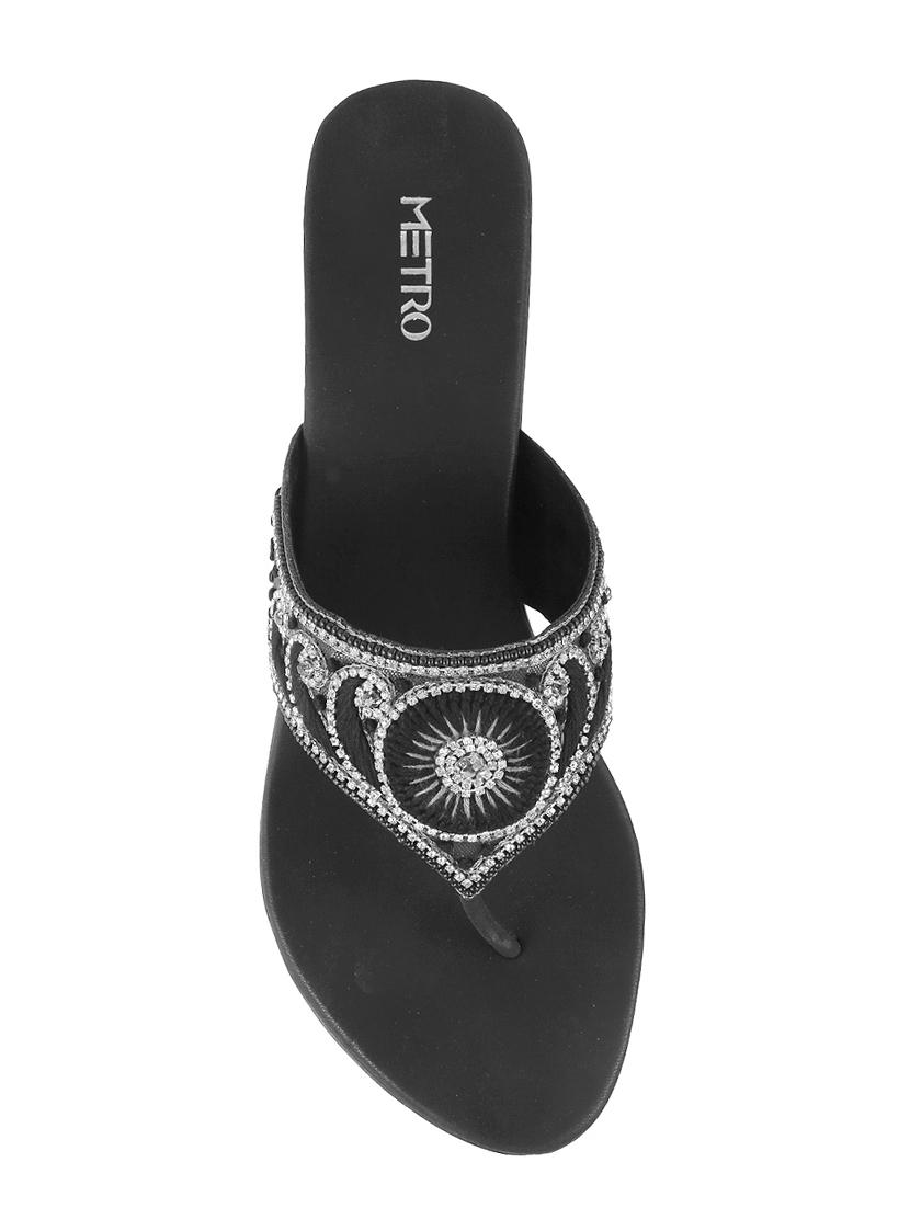 black faux leather toe separator sandals - 15339533 - Zoom Image - 4